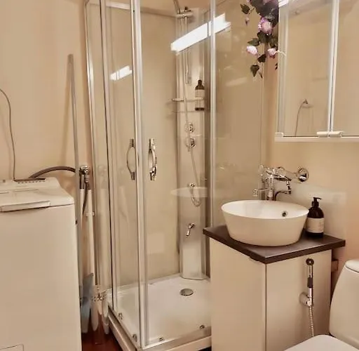 Kaksio Idyllisellae Alueella Laehellae Luontoa. 公寓 *